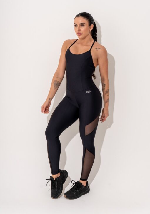 Macacão fitness feminino preto de alcinha com recortes em tule intense dlk