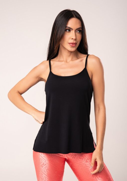 Camiseta feminina preto alças finas flow dlk