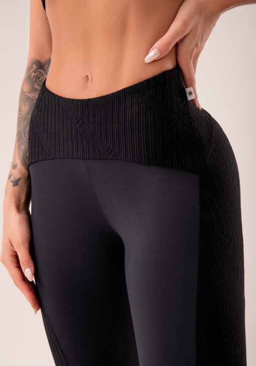 Legging fitness feminina preto com recortes harmony dlk - Image 5